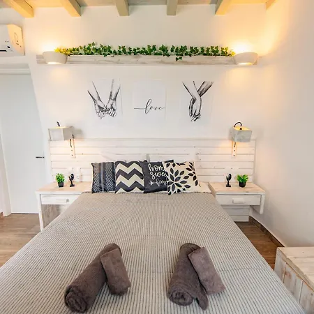 Opus Apartment