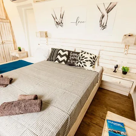 Opus * Agios Stefanos (Mykonos)